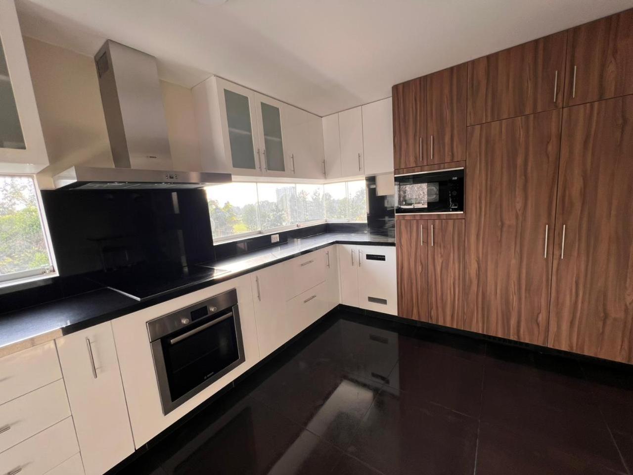 El Golf Inkas Luxury Penthouse Apartment